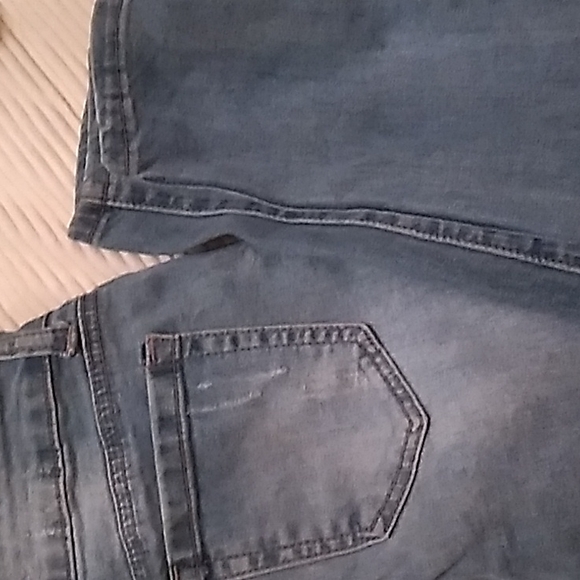 Jeans - Picture 4 of 4